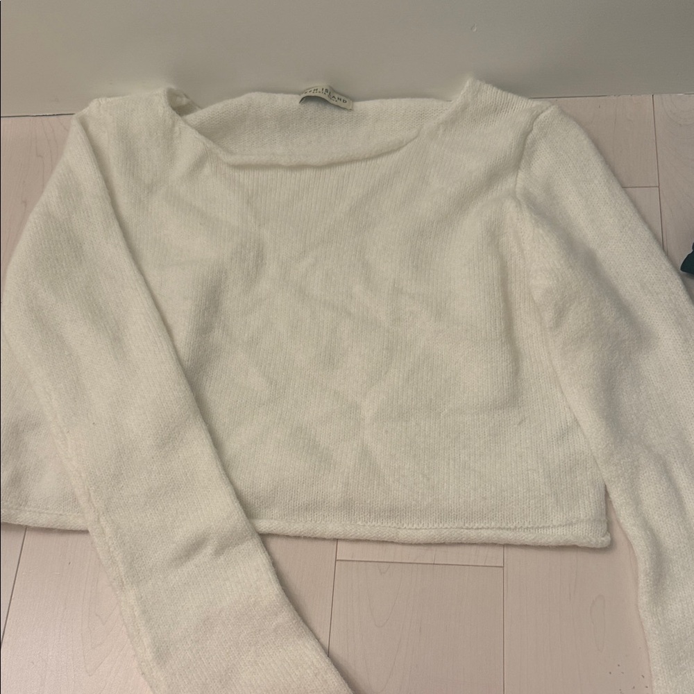 Cozy White Long Sleeve cut off  Sweater